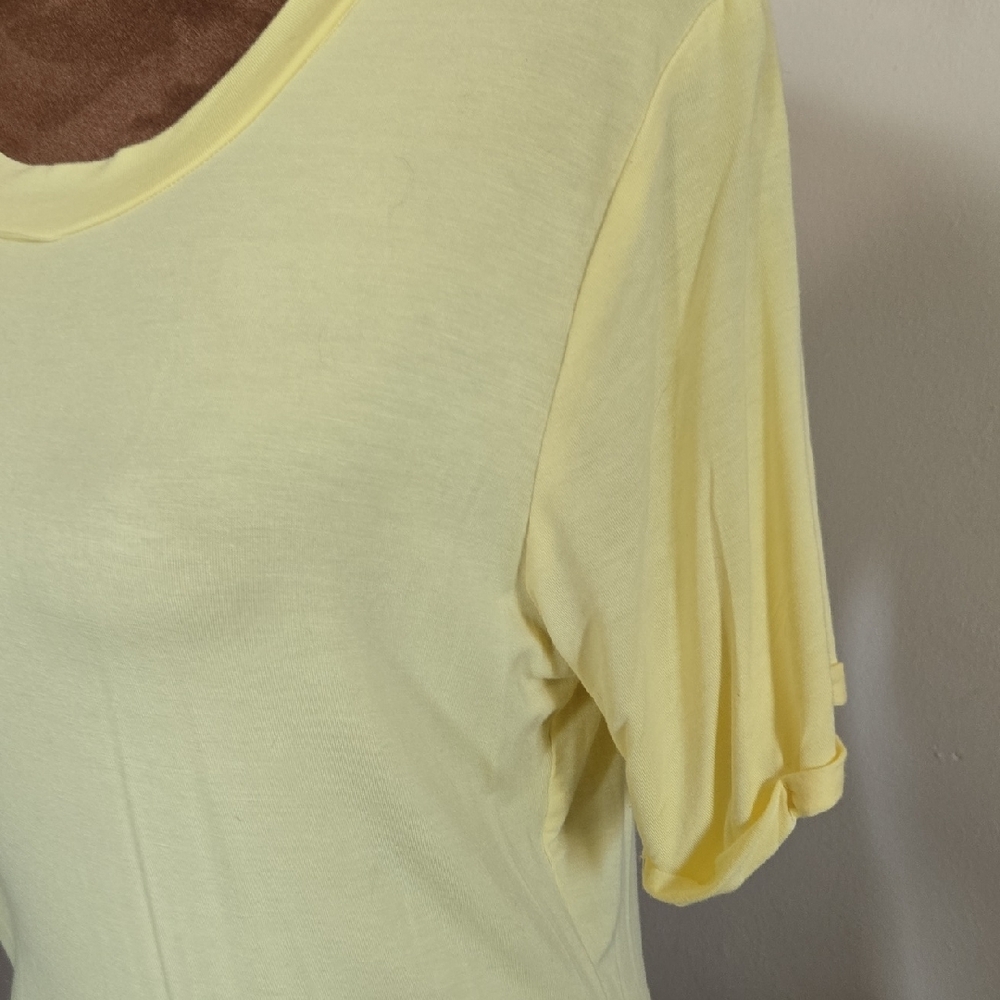 POL Soft Baby Yellow Bodysuit Sz Lg Snap Closure Stretch Full Booty Crew Neck - Picture 5 of 12